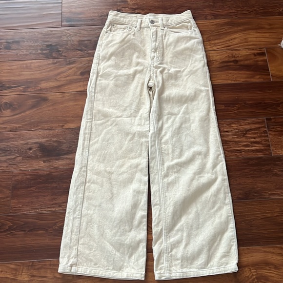 BDG Corduroy High & Wide Cream/Ivory, Size 25, Worn Once! - Picture 2 of 8